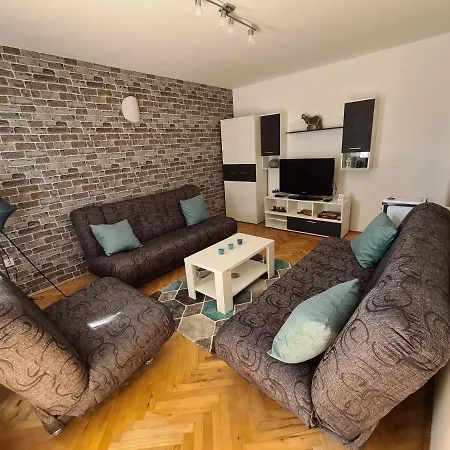 Holiday home Planinska Kuca Koreni Jasikovice