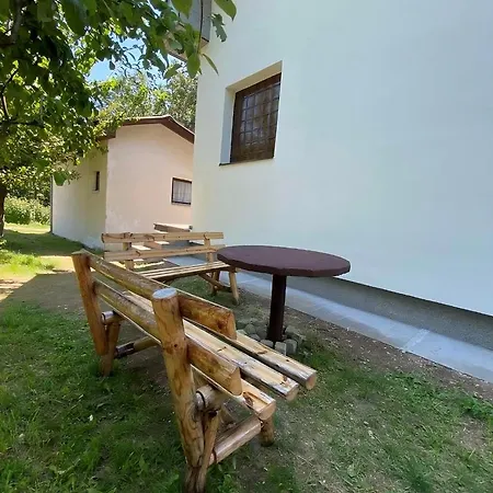 Planinska Kuca Koreni *