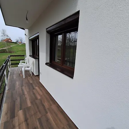 Holiday home Planinska Kuca Koreni *